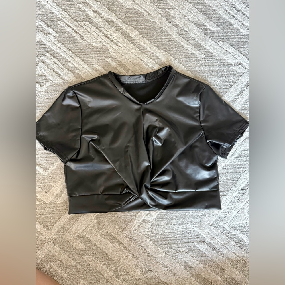 Black Crop Tie Front T-Shirt